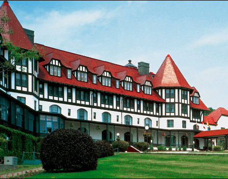 The Red, White and Chocolate Exterior of the Algonquin Resort in Saint Andrews, New Brunswick